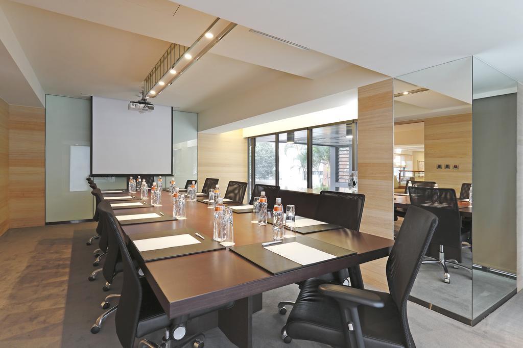 Hotel Cozzi Minsheng Taipei Luaran gambar
